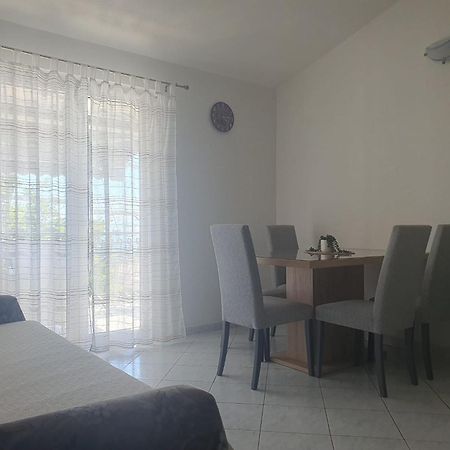 Apartments Garac Dugi Rat Exterior foto